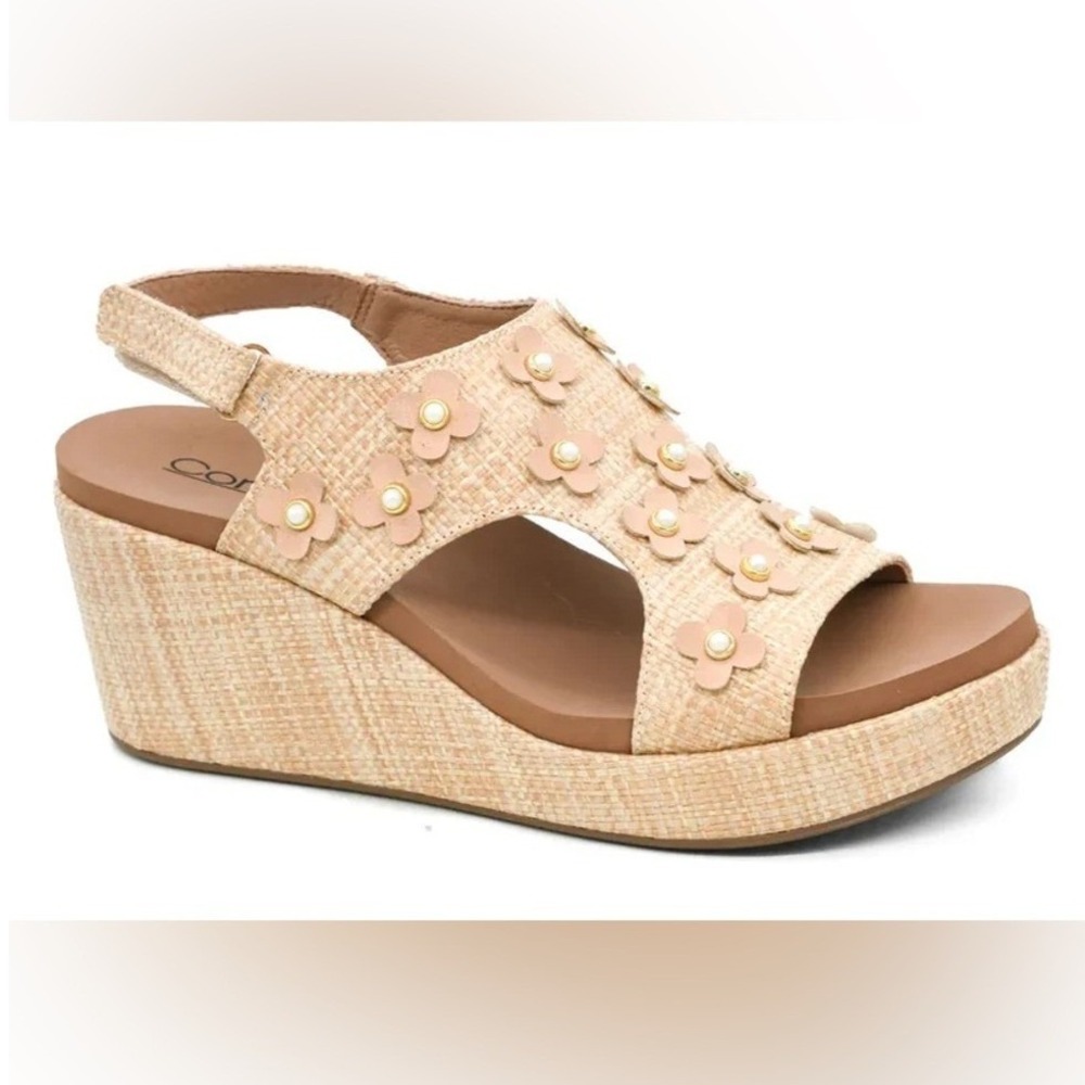 Corkys Carley size 8 Women's Beige Floral Wedge Sandals